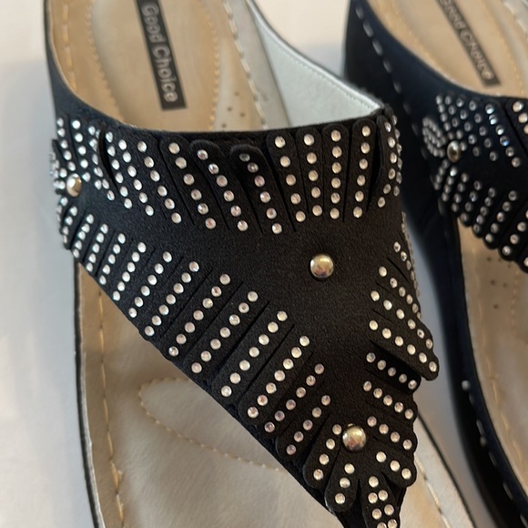 Good Choice black rhinestone wedge sandals size 9 NWT - Picture 7 of 12